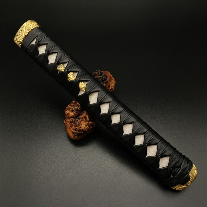 【刀装具】『柄①縁頭(草花文)、目貫(唐獅子)②草花文頭、目貫(唐獅子)』2点 刀装具】『柄①縁頭(草花文)、目貫(唐獅子)②草花文頭、目貫