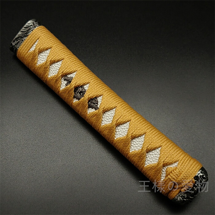 楽天市場】日本刀装具 大刀柄 新品 長約26CM 梵字縁頭 法具目貫 黒本鮫