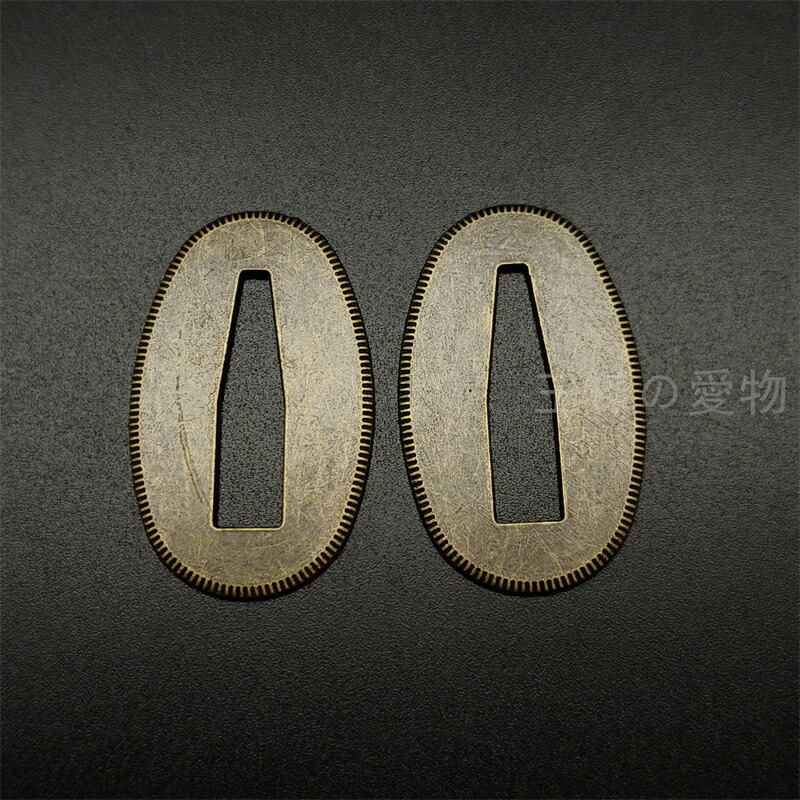 状態の良い金着せ切羽　二枚一組 imgrc0066969727.jpg