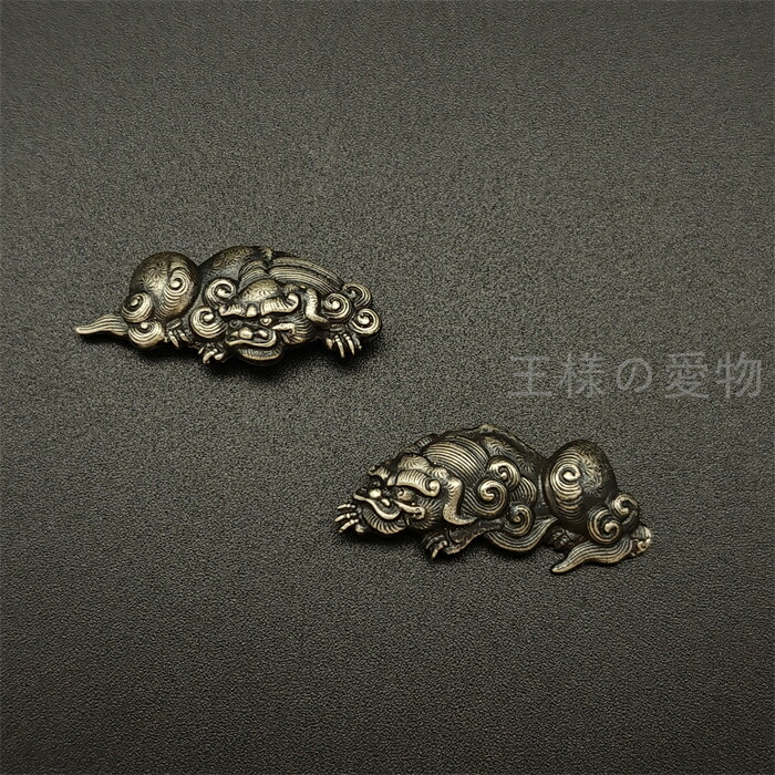 桜　目貫　銀無垢 楽天市場】目貫 桜の図 銅製 細工 日本刀装具 武具 刀剣美術 : 王様の愛物