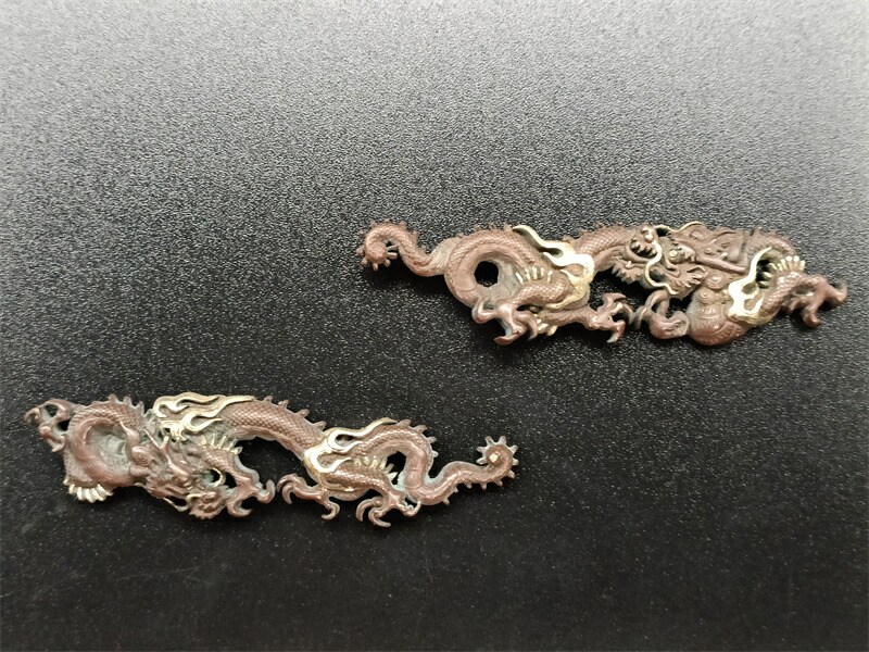 楽天市場】日本刀装具 目貫 龍の図 金色 銅製 絵金 金工品 細工