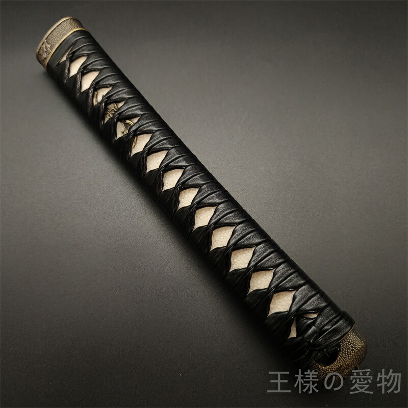 楽天市場】日本刀装具 大刀柄 新品 長約26CM 桜縁頭 桃目貫 本鮫皮 木