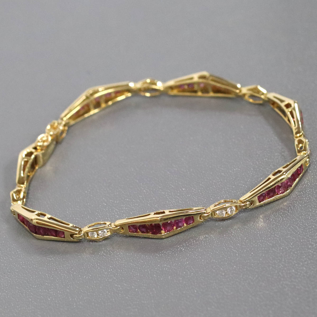楽天市場】ルビー 5.00 ダイヤモンド 0.50 ブレスレット K18WG 新品