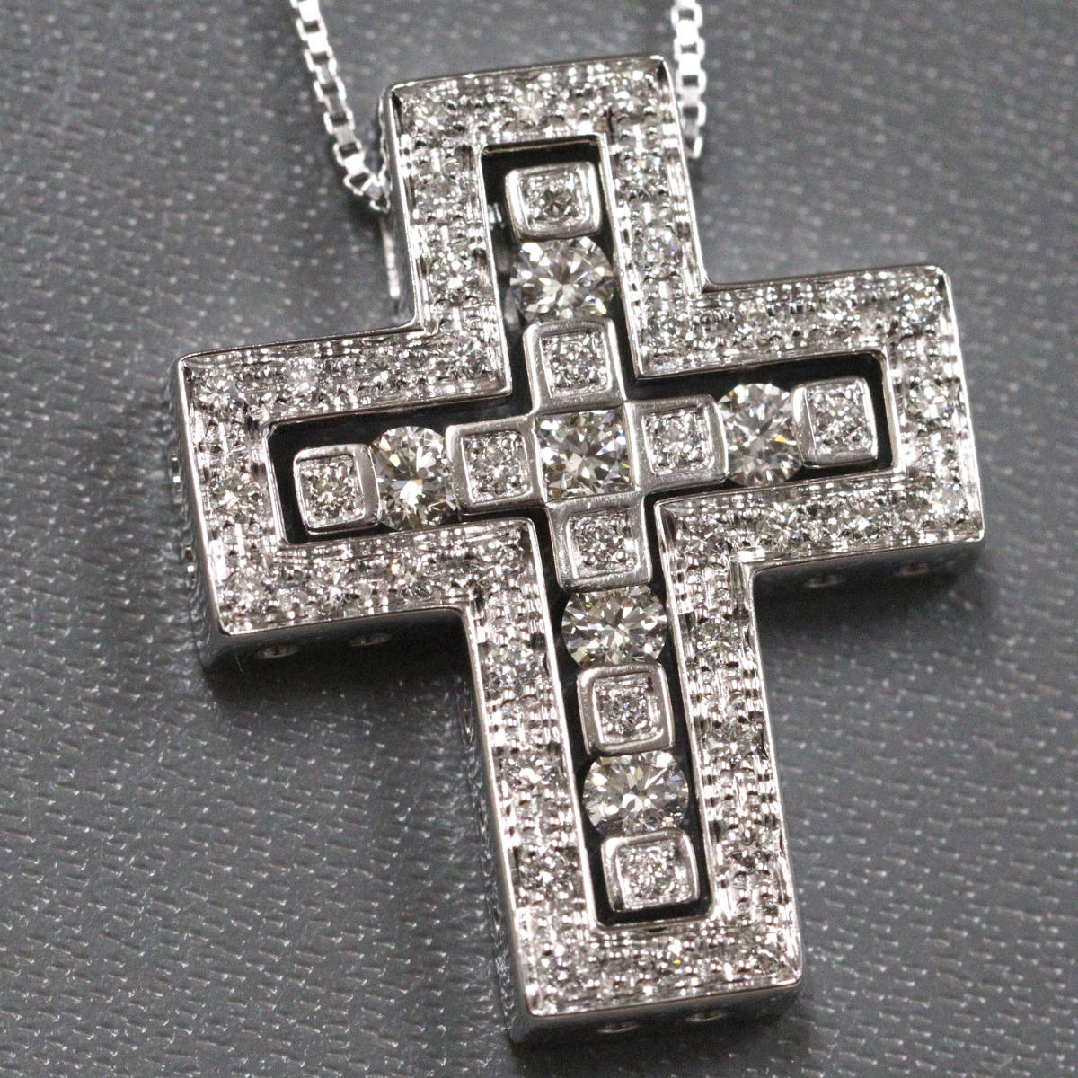 【中古】ダミアーニ ベル エポック 750WGダイヤモンドネックレス クロス Sサイズ 7.8g 48.5cm(20039535)ホワイトゴールド ベネチアンチェーン｜鴫原質店　店