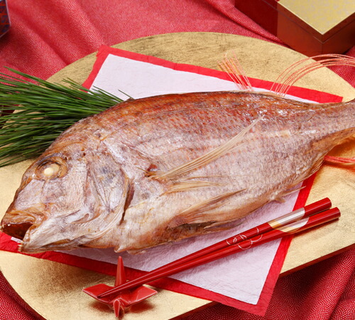【風呂敷包装なし】【送料無料】塩むし桜鯛  約34cm(750g) 2人前 タイプ<br><br>塩むし桜鯛 国産 天然 真鯛 尾頭付き 御祝 内祝 お食い初め 祝い鯛 ギフト  入学祝い 退職祝 お食い初め 鯛 たい 長寿祈願 還暦祝い 赤 紅白 入学祝い 退職祝【出荷時期：6月27日まで】<br>