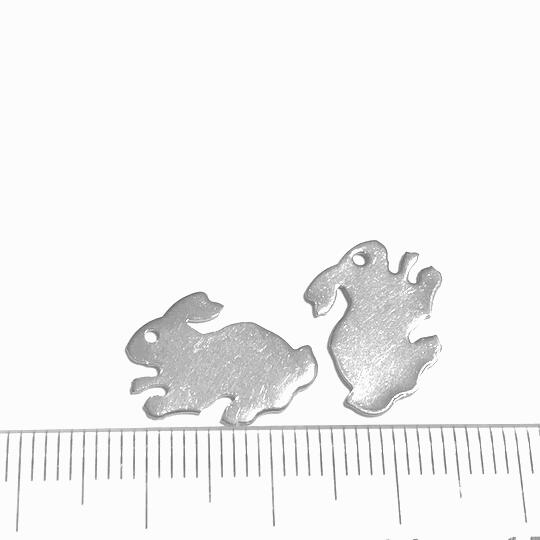 市場 2個セット うさぎのチャーム シルバー ステンレス ウサギ