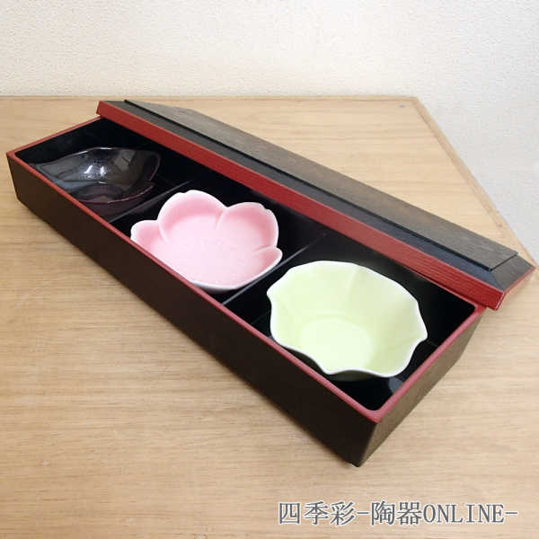 楽天市場】3連 松花堂弁当箱 蓋付37.5x13.5cmx6.5cm 熱 水