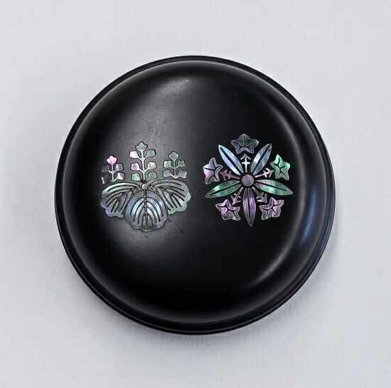 CL72 加賀蒔絵 貝合わせ蒔絵 黒塗椀 二客 蛤 桜 本金 梨地 木製漆器 CL72 加賀蒔絵 貝合わせ蒔絵 黒塗椀 二客 蛤 桜 本金 梨地 木製漆器