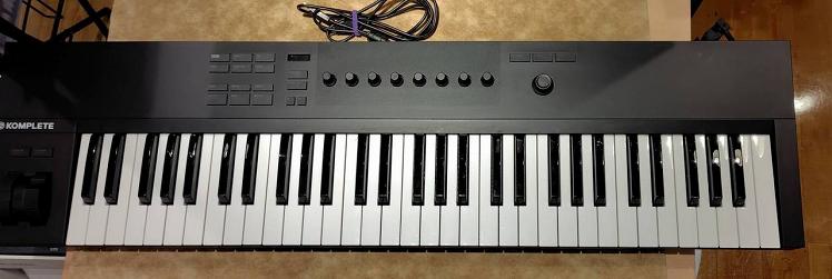 【中古】NATIVE INSTRUMENTS（ネイティブインステゥルメンツ）/KOMPLETE KONTROL A49 【USED】【三宮オーパ店】(2500003740364)