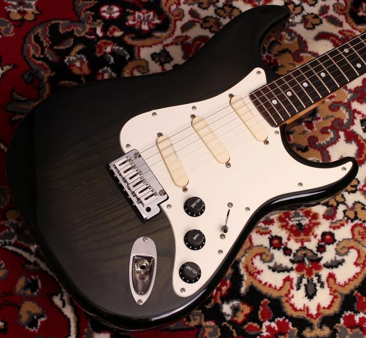 【中古】Fender（フェンダー）/ STR-85R Stroratocaster【USED】【札幌パルコ店】(2500002432451)