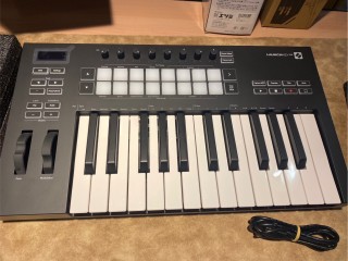 【中古】novation（ノベーション） / LAUNCHKEY 25 MKI【USED】【三宮オーパ店】(2500003738965)