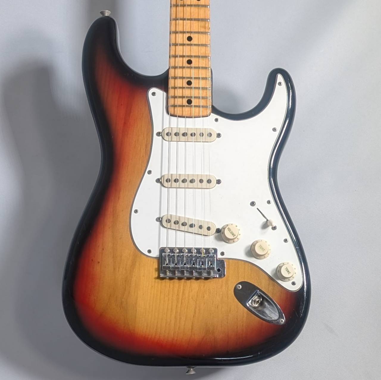 【中古】Fender（フェンダー）/ 1974 Stratocaster Sunburst Maple Fingerboard【3.50kg】【USED】【洛北阪急スクエア店】(2500002455337)