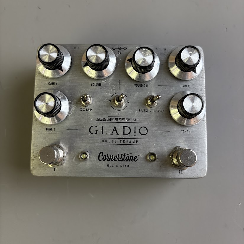 【中古】Cornerstone（コーナーストーン）/ GLADIO【USED】【そよら成田ニュータウン店】(2500003225083)