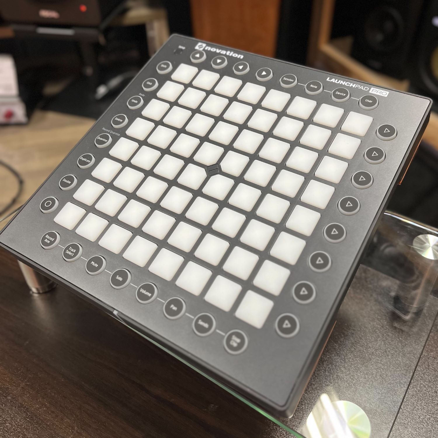 【中古】novation（ノベーション）/ Launchpad pro mk2【USED】【梅田茶屋町店】(2500003741729)