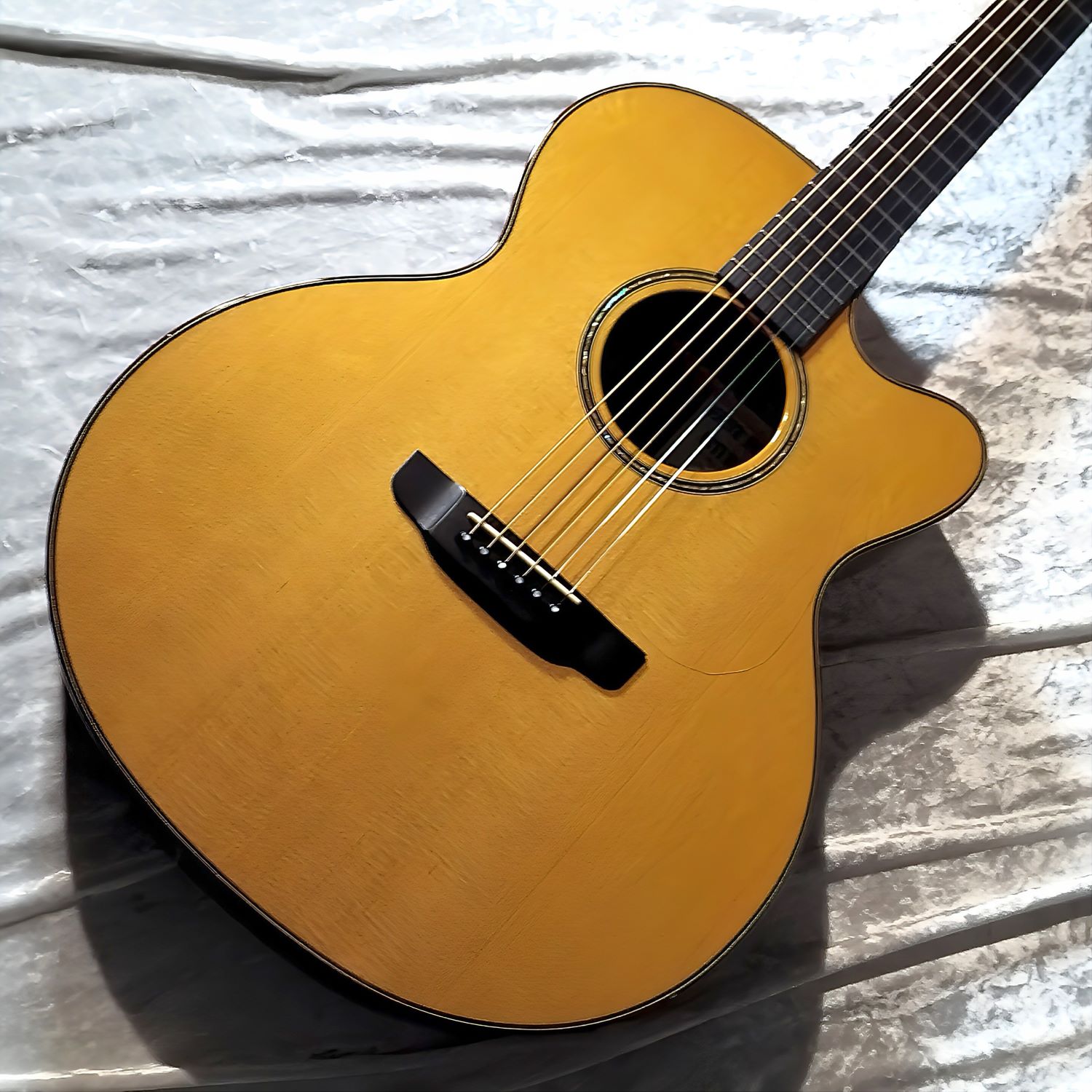 【中古】ASTURIAS（アストリアス）/ GRAND SOLO CR シダー単板トップ インディアンローズウッド単板サイド&バック 16インチボディ 【現物画像】【USED】【イオンモール新利府 南館店】(2500002052031)