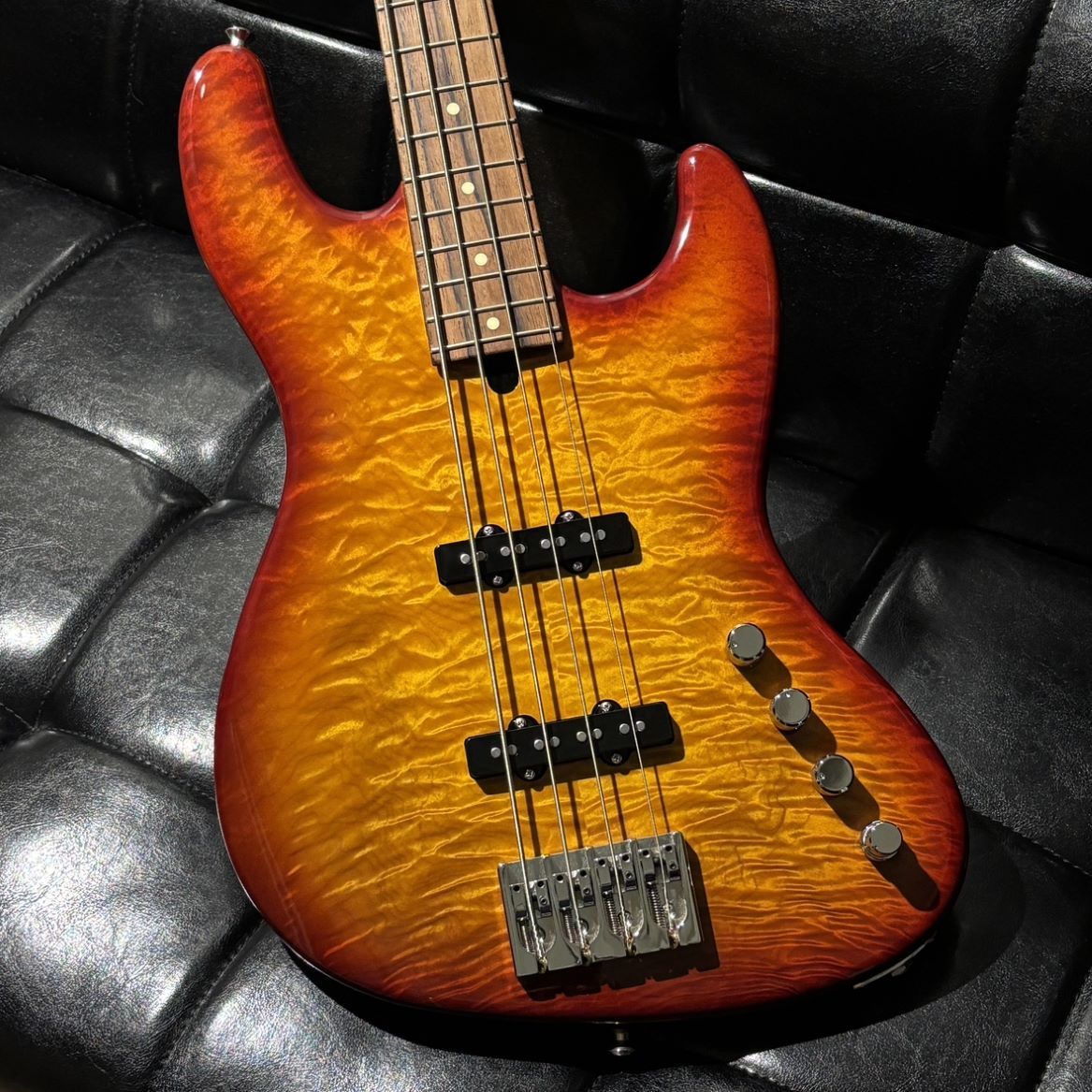 【マラソン期間中 エントリーでさらP5倍】Mike Lull Mike Lull 4 エレキベース/2024年米国買付け品 マイクルル 【 新宿PePe店 】【中古】|島村楽器