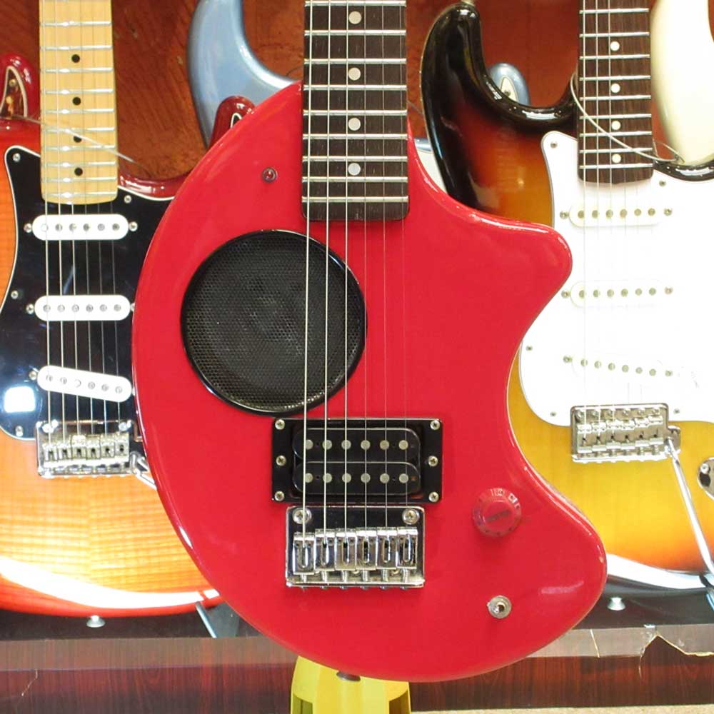 セール8/17まで【美品！】ZO-3 ブルー アンプ内蔵ミニギター ケース付 FERNANDES ZO-3 BLUE ZO3ミニギター ブルー(フェルナンデス アンプ内蔵