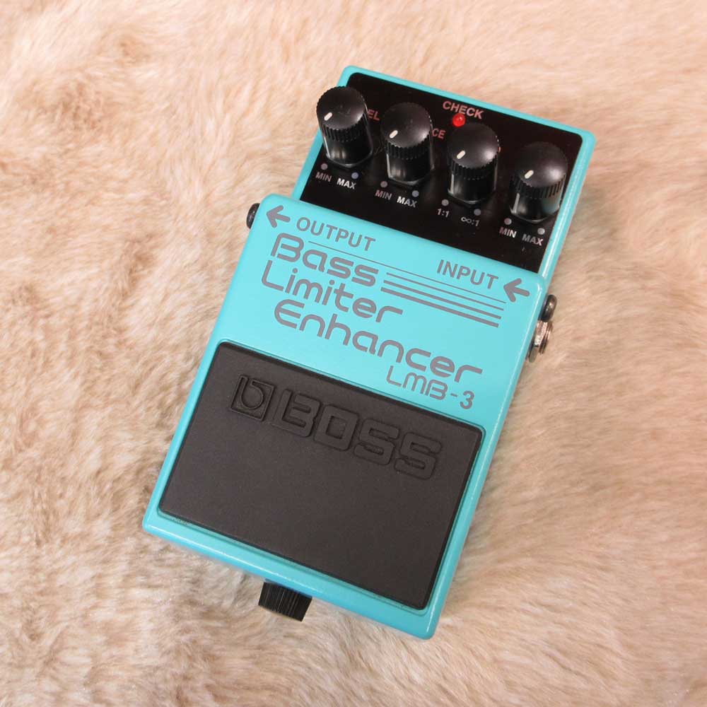 今週ビッグ割引【中古】 BOSS LMB-3エフェクターの通販はau PAY