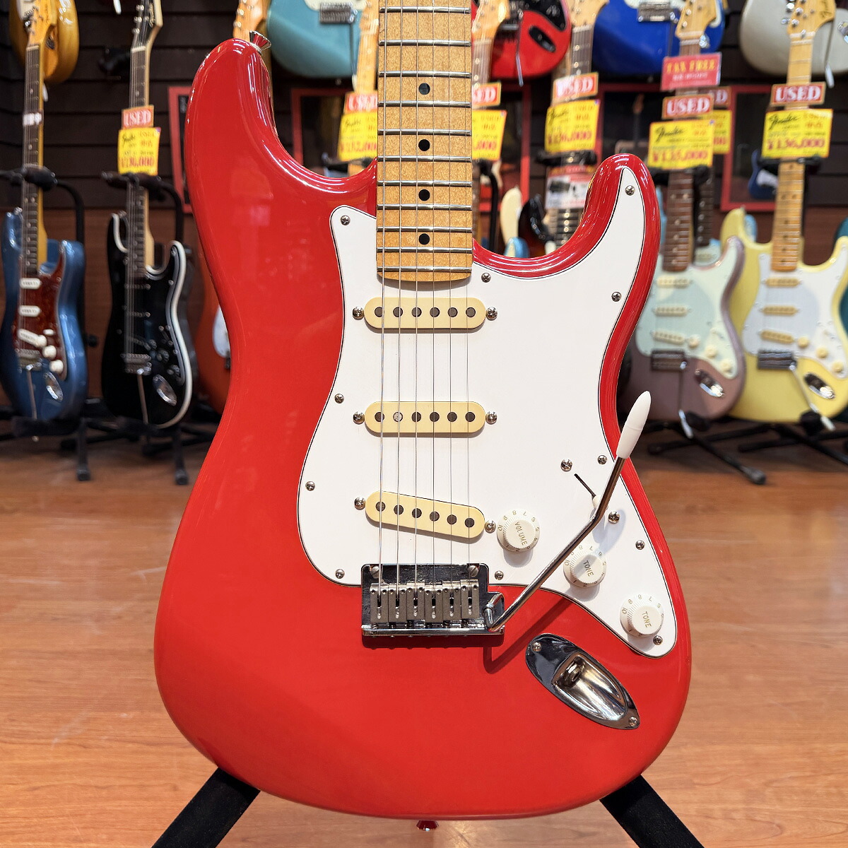 【中古】 FENDER USA American Standard Stratocaster 1984年製 106,150円