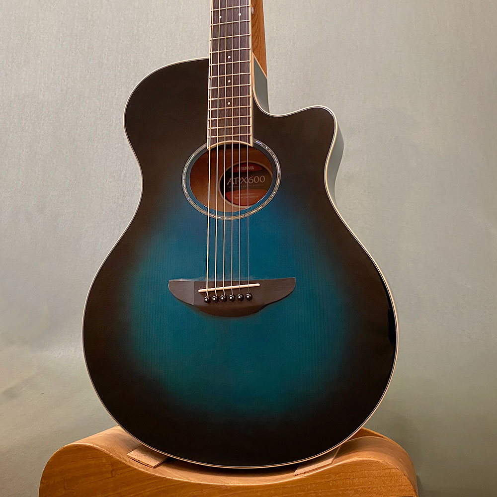 Yamaha APX600 ブルーバースト Yamaha APX600 Acoustic Electric Guitar Oriental Blue Burst