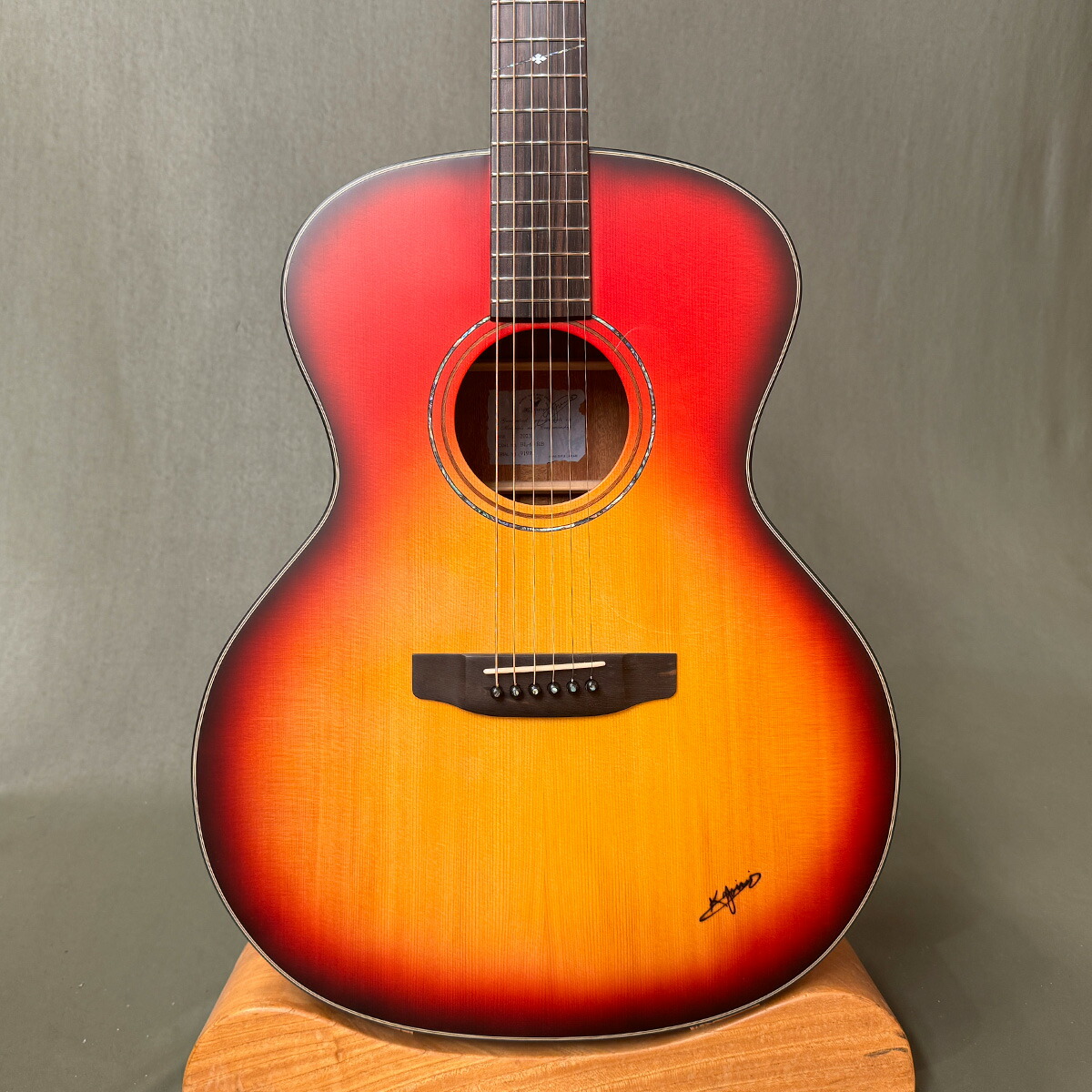 K.Yairi Rf-65 Hb L.R.Baggs Lyric Pickup Included Safe
