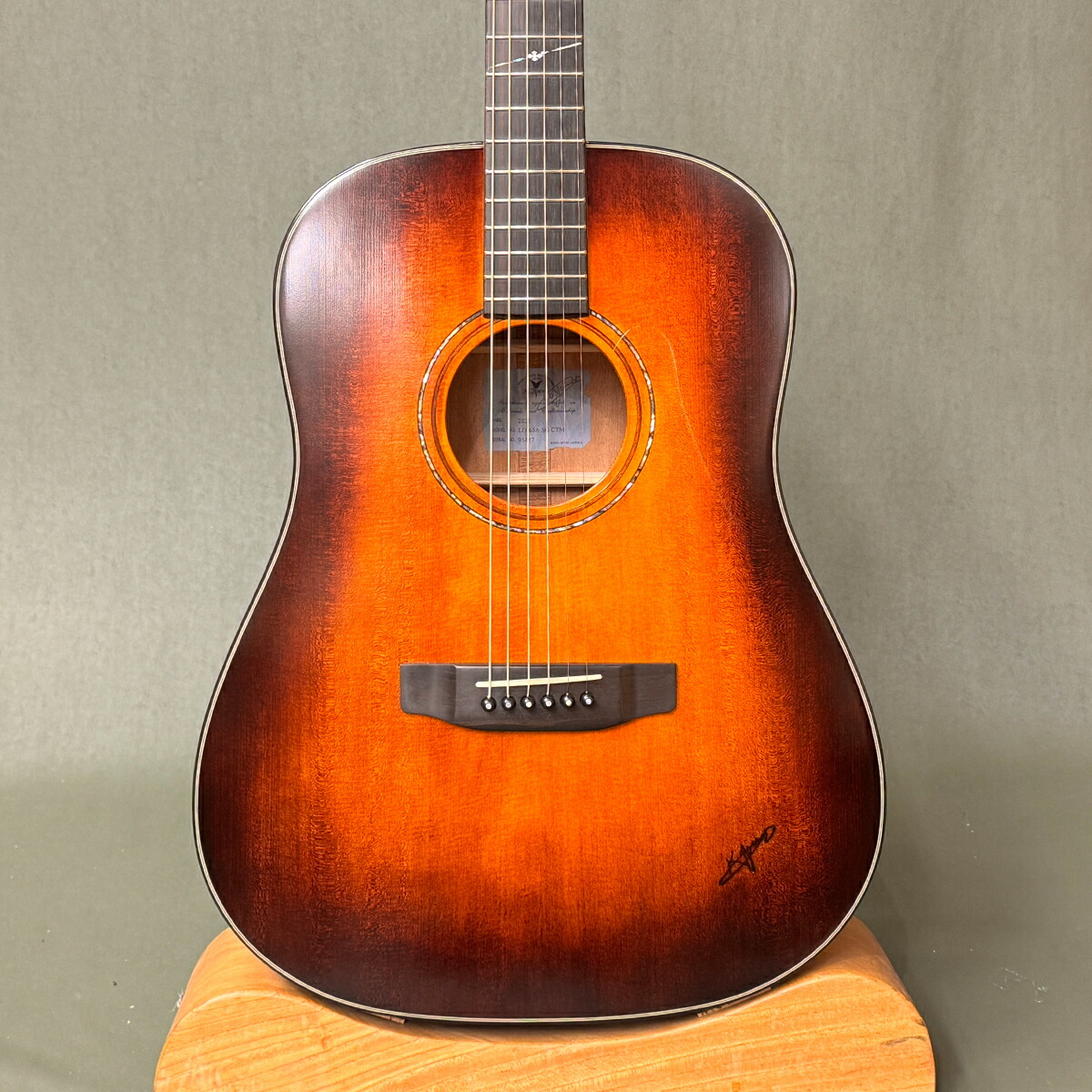 【新品】K.ヤイリ LO-65 K.Yairi LO-65A SG AS 特注カラーのアンティークサンバースト！ ひと回り小振りなドレッドノート、LOの定番モデル / SGV-510搭載！｜下倉楽器　店
