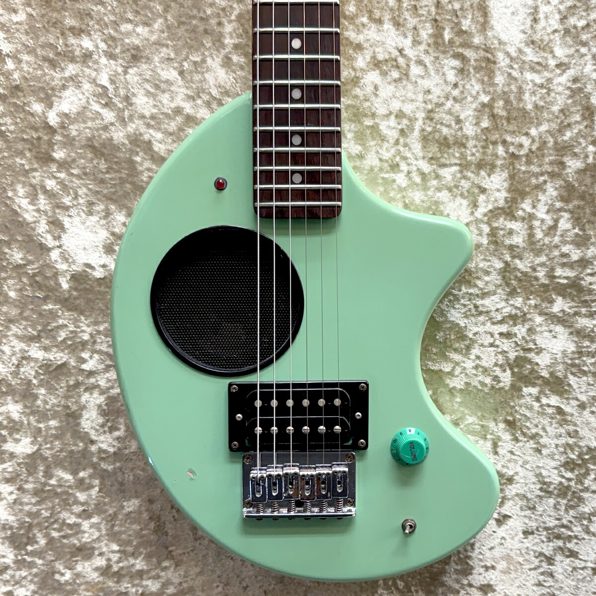 FERNANDES ZO-3 スピーカー内蔵エレキギター ブルー FERNANDES ZO-3 Electric Guitar アンプ内蔵 エレキギター
