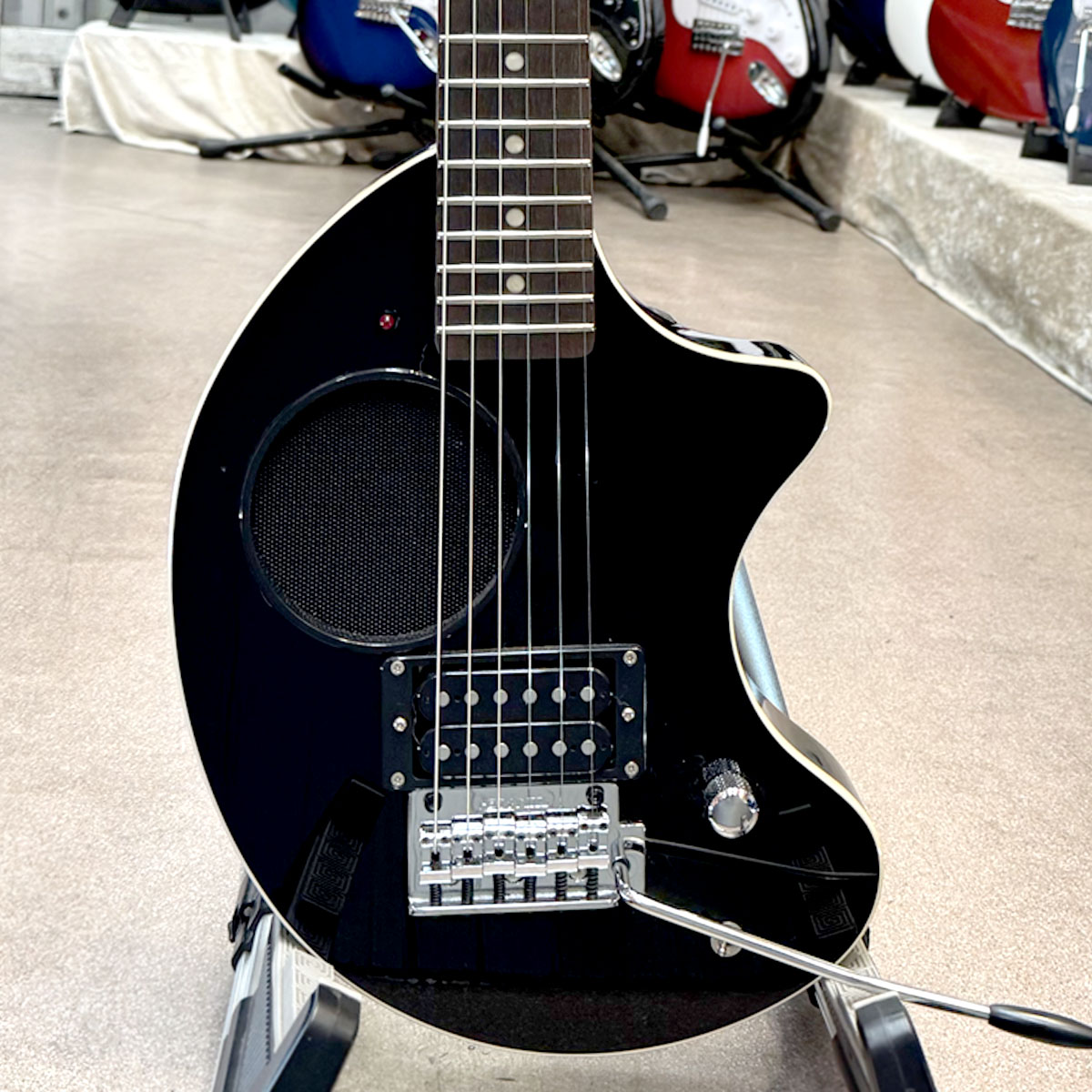 楽天市場】FERNANDES ZO-3 BLUE フェルナンデス アンプ内蔵