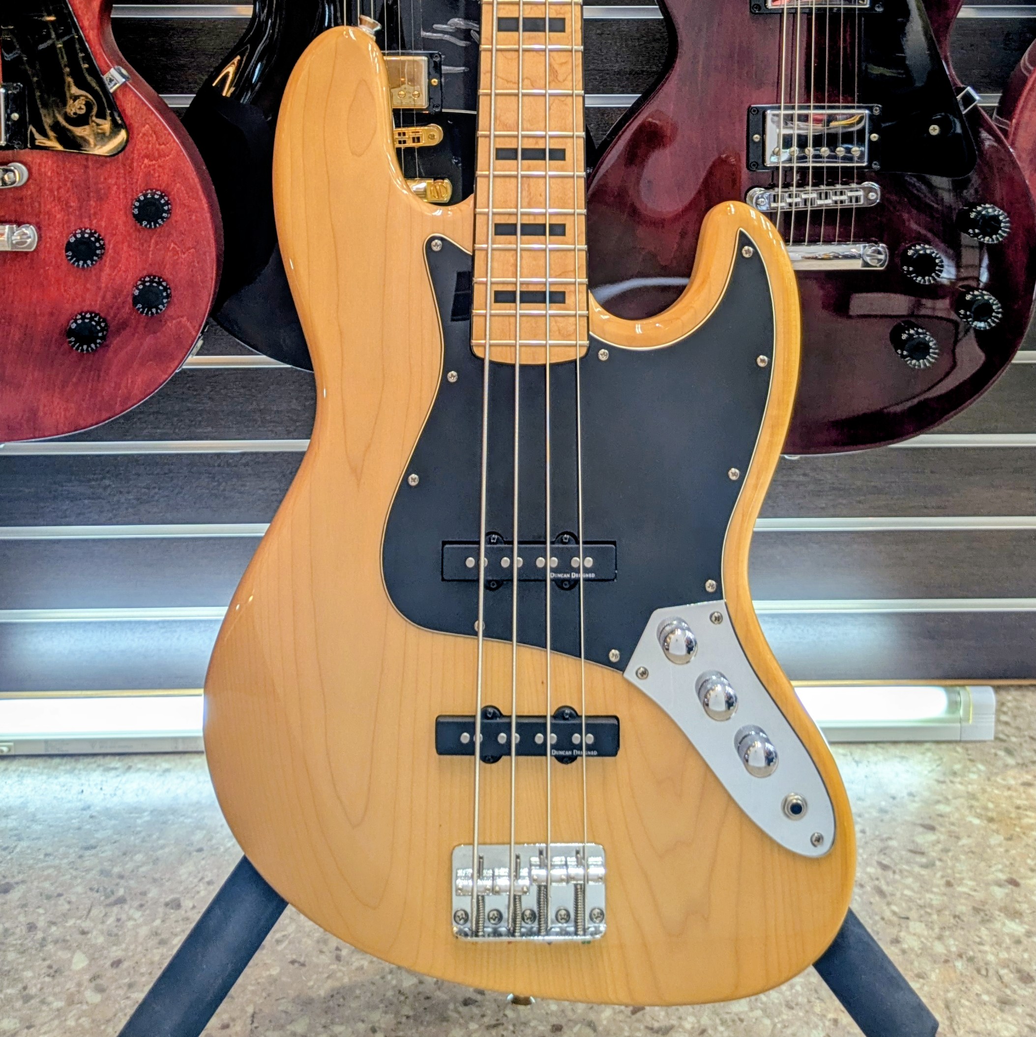【中古】 Squier Vintage Modified 70s Jazz Bass