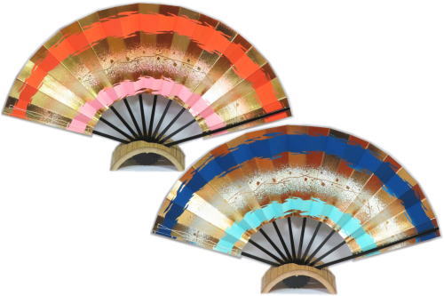 舞扇子≪ナ547　金地　紅白梅　手描き≫寸5分◇黒塗竹　化粧箱入り　京扇子　扇子　舞扇 楽天市場】舞扇子≪ナ547 金地 紅白梅 手描き≫寸5分◇黒塗竹 化粧