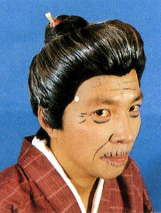 ＤＸかつら　おばあさん<br>【かつら】ゴムかつら【踊り用小道具】<br>和装かつら<br>プロも使える本格的小道具　時代劇　オガワスタジオ
