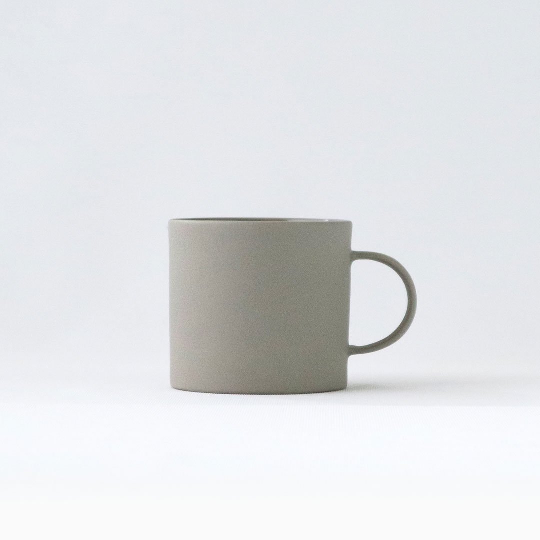 楽天市場 合計3 980円以上送料無料 Moheim Mug 250 グレー モヘイム マグカップ 北欧 シンプル かわいい 大きい カップ コップ マット 取っ手付き 食器 せっ器 食洗機対応 お祝い 内祝 Stoneware Shinc Lab 楽天市場店