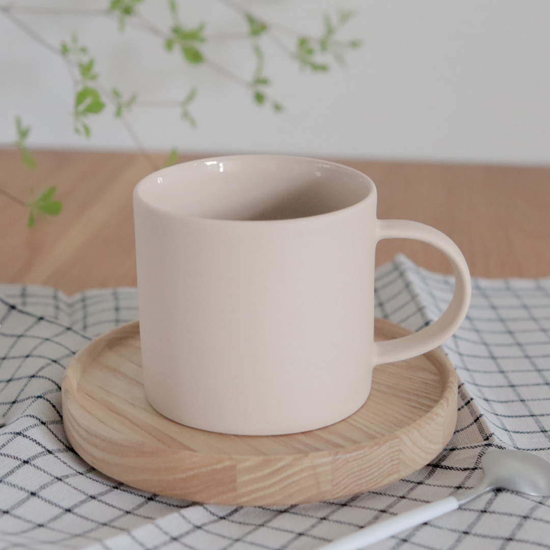 楽天市場 新色 合計3 980円以上送料無料 Moheim Mug 330 サンドホワイト モヘイム マグカップ 北欧 シンプル かわいい 大きい カップ コップ マット 取っ手付き 食器 せっ器 食洗機対応 お祝い 内祝 Stoneware Shinc Lab 楽天市場店