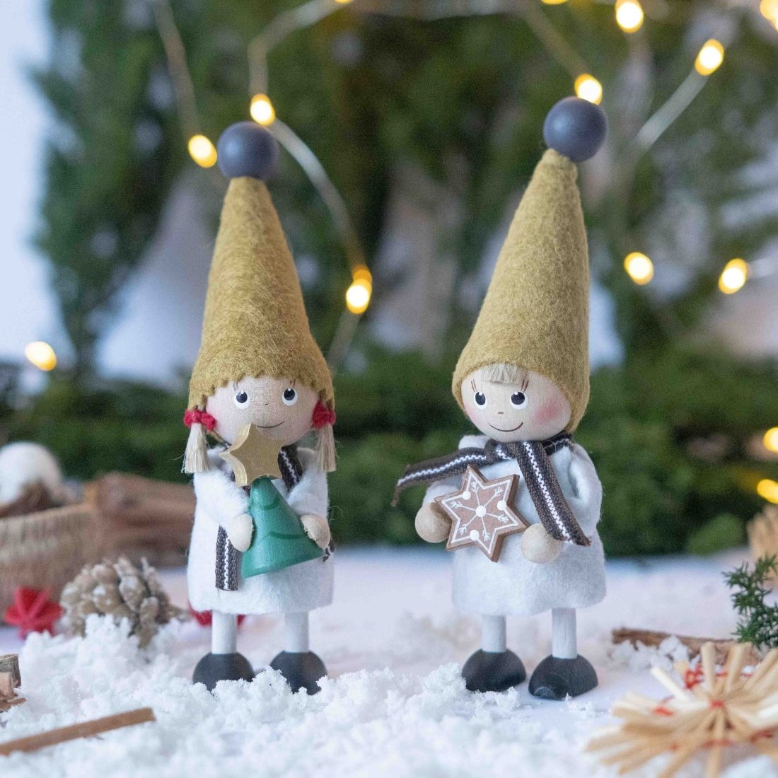 ノルディカニッセ ツリーを持った女の子 Jule Hygge NORDIKA nisse クリスマス 木製 人形 北欧 雑貨 サンタ デンマーク 守り神 妖精 インテリア 小物 置物