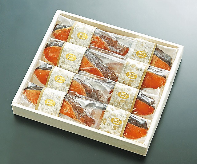 銀だらみりん(木箱) <br>8切れ入り<br>