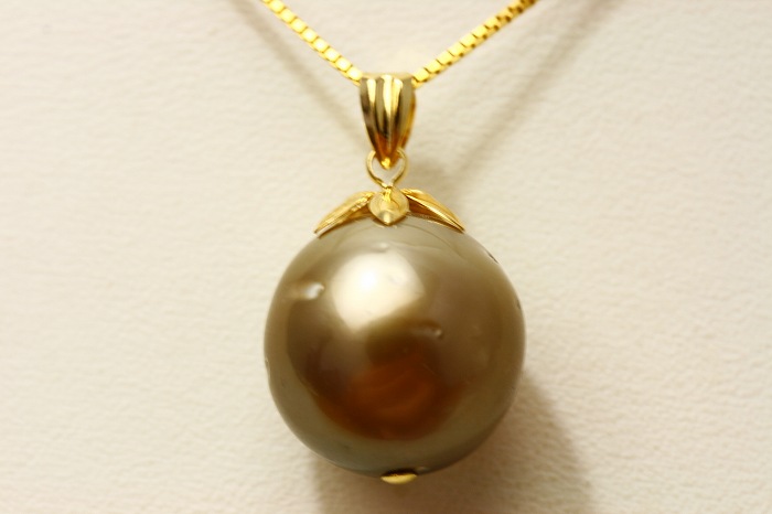 タヒチ黒蝶真珠パールペンダントトップ　14mm　チョコレートカラー　K18製 楽天市場】タヒチ黒蝶真珠パールペンダントトップ 14mm