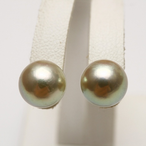 楽天市場】淡水真珠パールピアス 12mm パープルカラー K18製 : 真珠倶楽部
