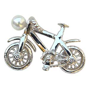 【ただいまポイント10倍中】自転車 ラペルピン ピンズ ピンバッチ ピンブローチ バイシクル ロードバイク パール 真珠 あこや アコヤ キュービックジルコニア シルバー 人気 おすすめ プレゼント ギフト ジュエリー ボーナス セール｜パールジュエリー専門店 真珠の杜