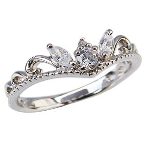 最終値下げ 楽天市場 ポイント10倍 リング ダイヤモンドリング ティアラリング 王冠 ダイヤモンド 指輪 ダイヤ ダイヤリング プラチナ Pt900 品質保証書付 ケース付 送料無料 4月誕生石 プレゼント ギフト 誕生日 入学祝い 就職祝い 記念日 ジュエリー 人気