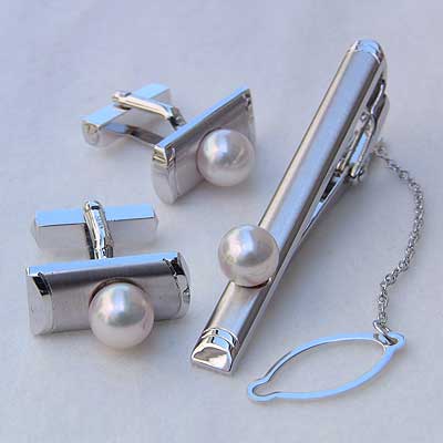 【ただいまポイント10倍中】メンズ 2点セット アコヤ本真珠 タイバー カフス パール シルバーilver 人気 おすすめ カジュアル トレンド プレゼント ギフト ジュエリー 決算 セール｜パールジュエリー専門店 真珠の杜