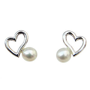 パール ピアス 18金 18k 18k ハートモチーフ 淡水真珠 k18 ホワイトゴールド ペア 淡水 スタッド 送料無料 普段使い 人気 おすすめ カジュアル プレゼント ギフト ジュエリー 卒業 入学