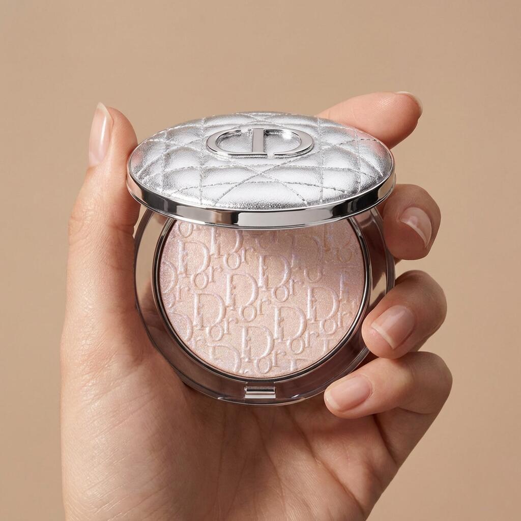 押さえるショッパー付き添い人 DIOR クリスチャンディオール 831# 精白糖 ケイン   ご機嫌点火装置  フォーエヴァー グロウ ルミナイザー（弾機 寄せあわせ 2026 押さえる品）