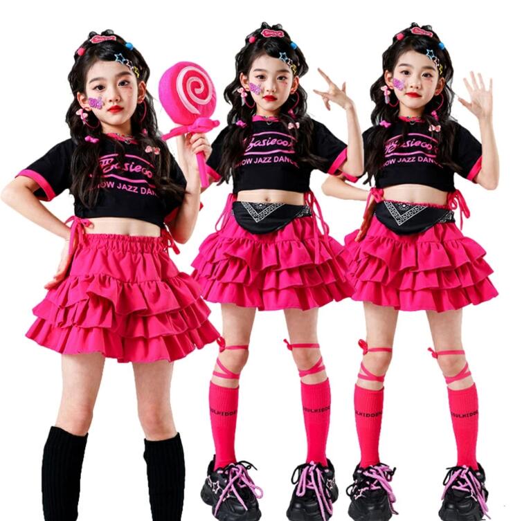 送料無料 キッズダンス衣装 セットアップ チアガール 女の子 トップス スカート ヘアピン ソックス 黒 バラ色 女の子 子供服 ジャズダンス ダンス衣装 ヒップホップ セットアップ HIPHOP JAZZ k-pop 原宿系 演出服 練習着 イベント 発表会 セット
