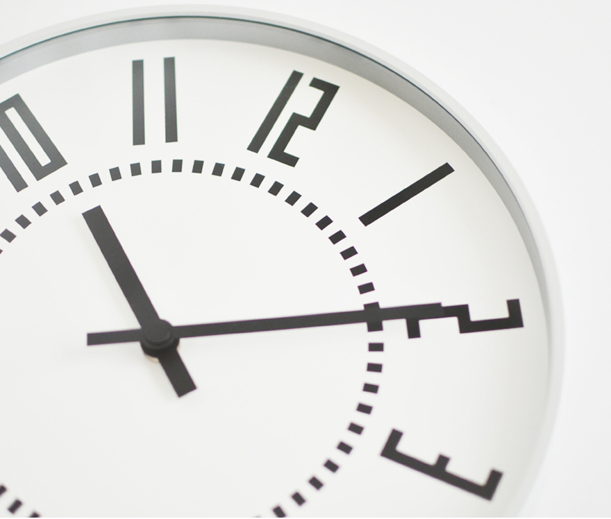 【楽天市場】Lemnos/レムノス eki clock エキクロックデザイナー：五十嵐 威暢壁掛け時計/インテリア/アルミニウム/北欧