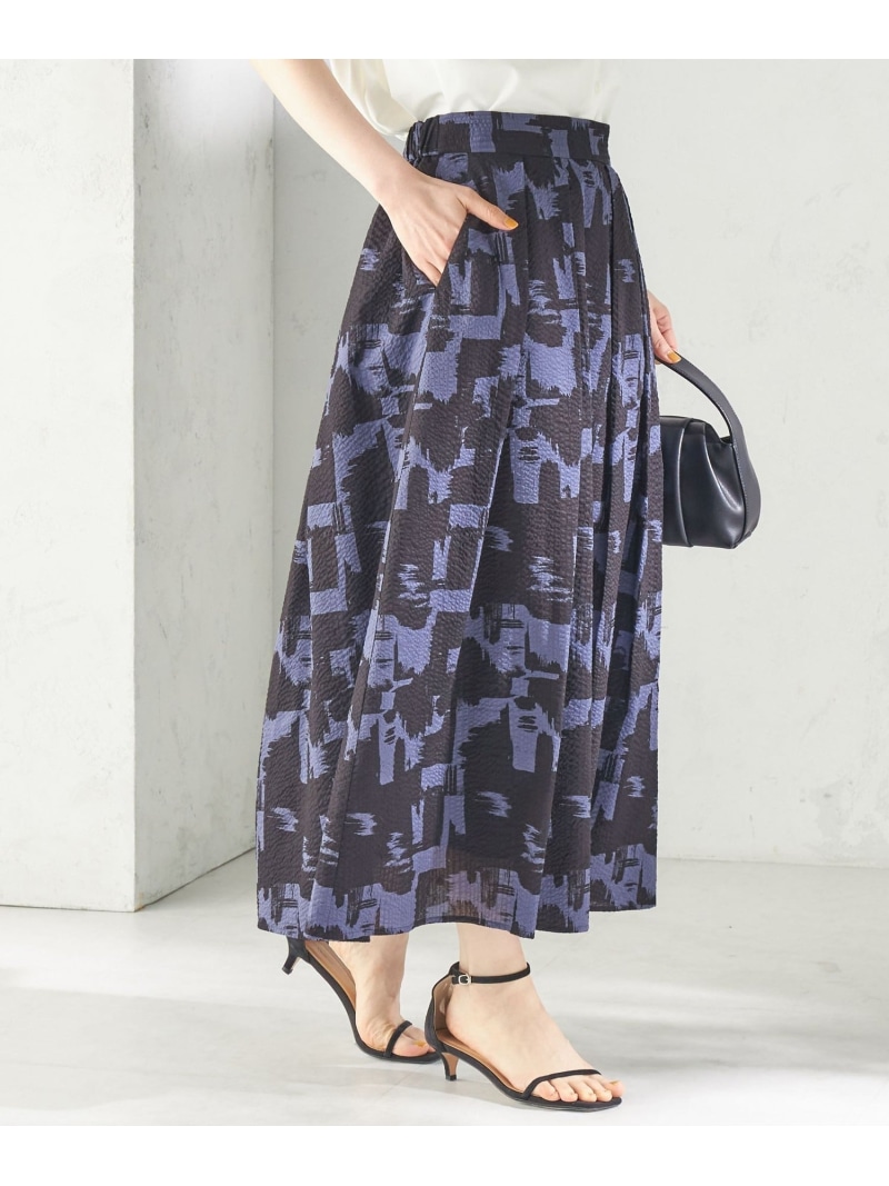 【SALE／30%OFF】＜手洗い可能＞サッカー プリント タック ギャザー スカート SHIPS WOMEN シップス スカート ロング・マキシスカート ブラック【RBA_E】【送料無料】[ Fashion]｜SHIPS　シップス 10,174円