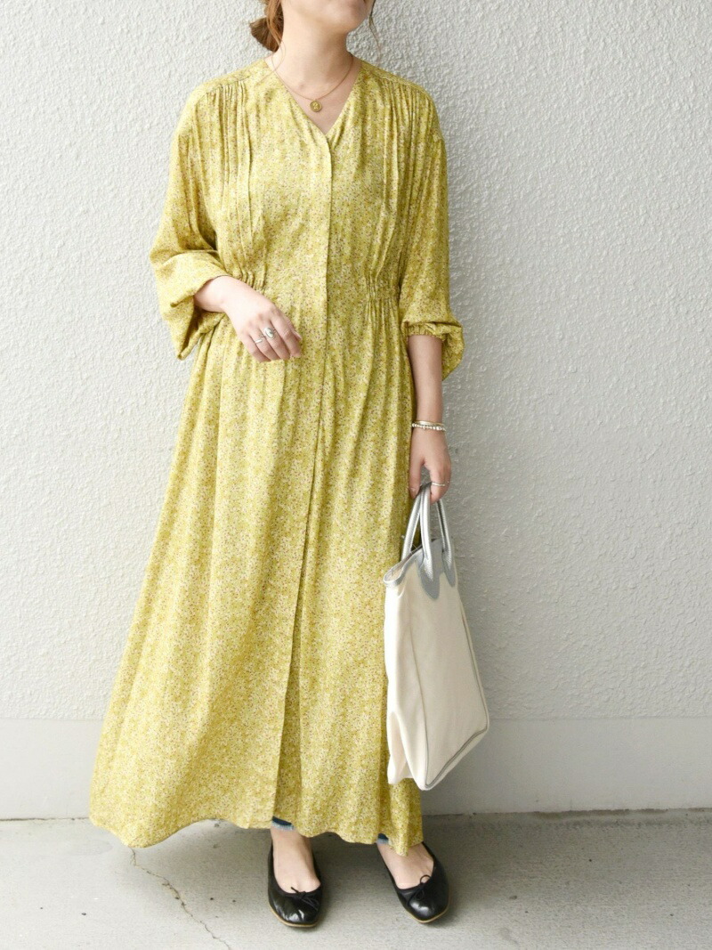 楽天市場 Sale 30 Off Ships Any Sprintex プチフラワープリント ノーカラーワンピース Ships Any シップス ワンピース 長袖ワンピース グリーン ブラック Rba E 送料無料 Rakuten Fashion Ships シップス