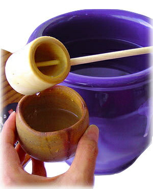 麦焼酎 じいさんの置き土産 甕入り 25度 1800ml － 藤居醸造