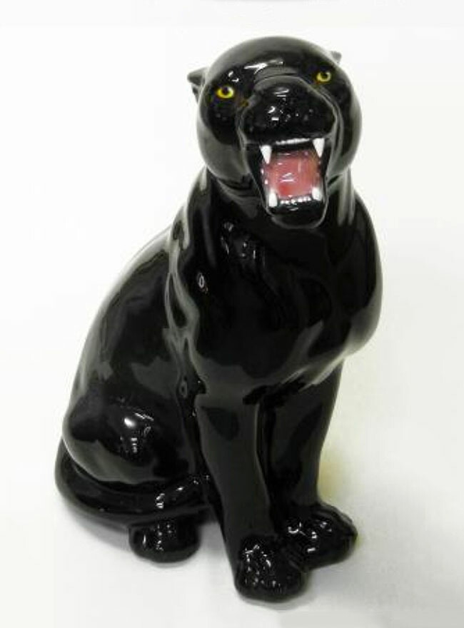 黒豹の陶器 a-43093.jpg
