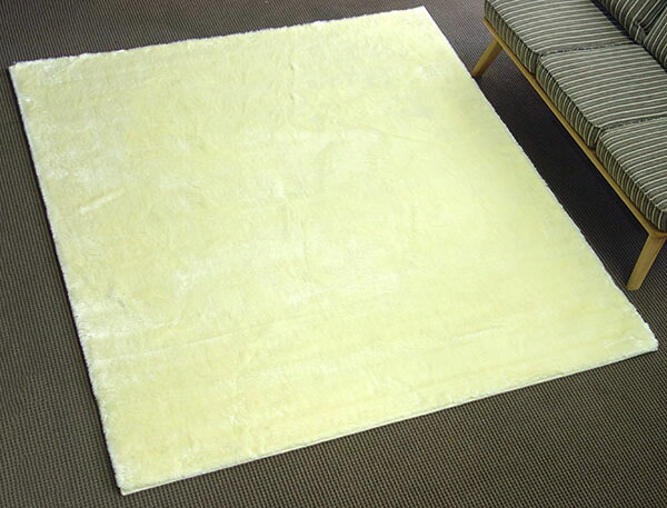 【送料無料!!】【即納可!!】新入荷しました♪ラグカーペット　プレシャスファー　190&times;240cm　アイボリー日本製　消臭機能　ミンクタッチ　絨毯｜カーテン・インテリア シロヤマ