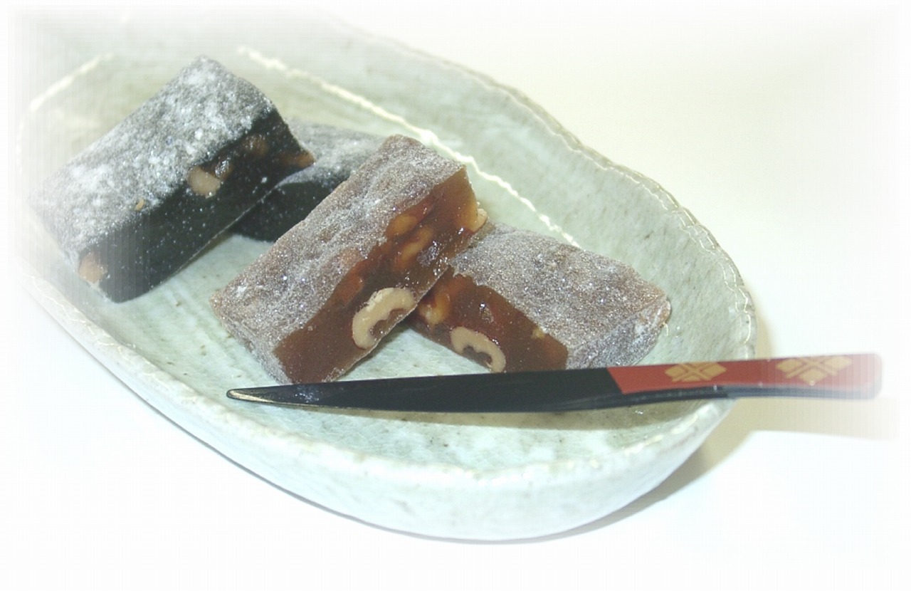 421円 人気新品 群馬 お土産 正田醤油くるみゆべし 4個入×3袋 群馬みやげ 正田醤油 おしょうゆ お醤油 くるみ ゆべし 和菓子 餅 つるまい本舗 3セット 421円 人気新品 群馬 お土産 正田醤油くるみゆべし 4個入×3袋 群馬みやげ 正田醤油 おしょうゆ お醤油 くるみ ゆべし 和菓子 餅 つるまい本舗 3セット